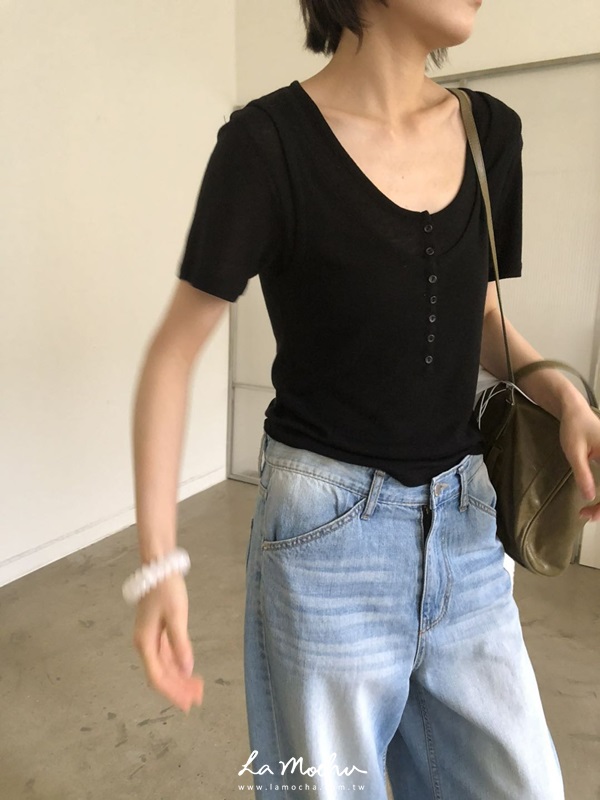 排扣假兩件微透上衣
